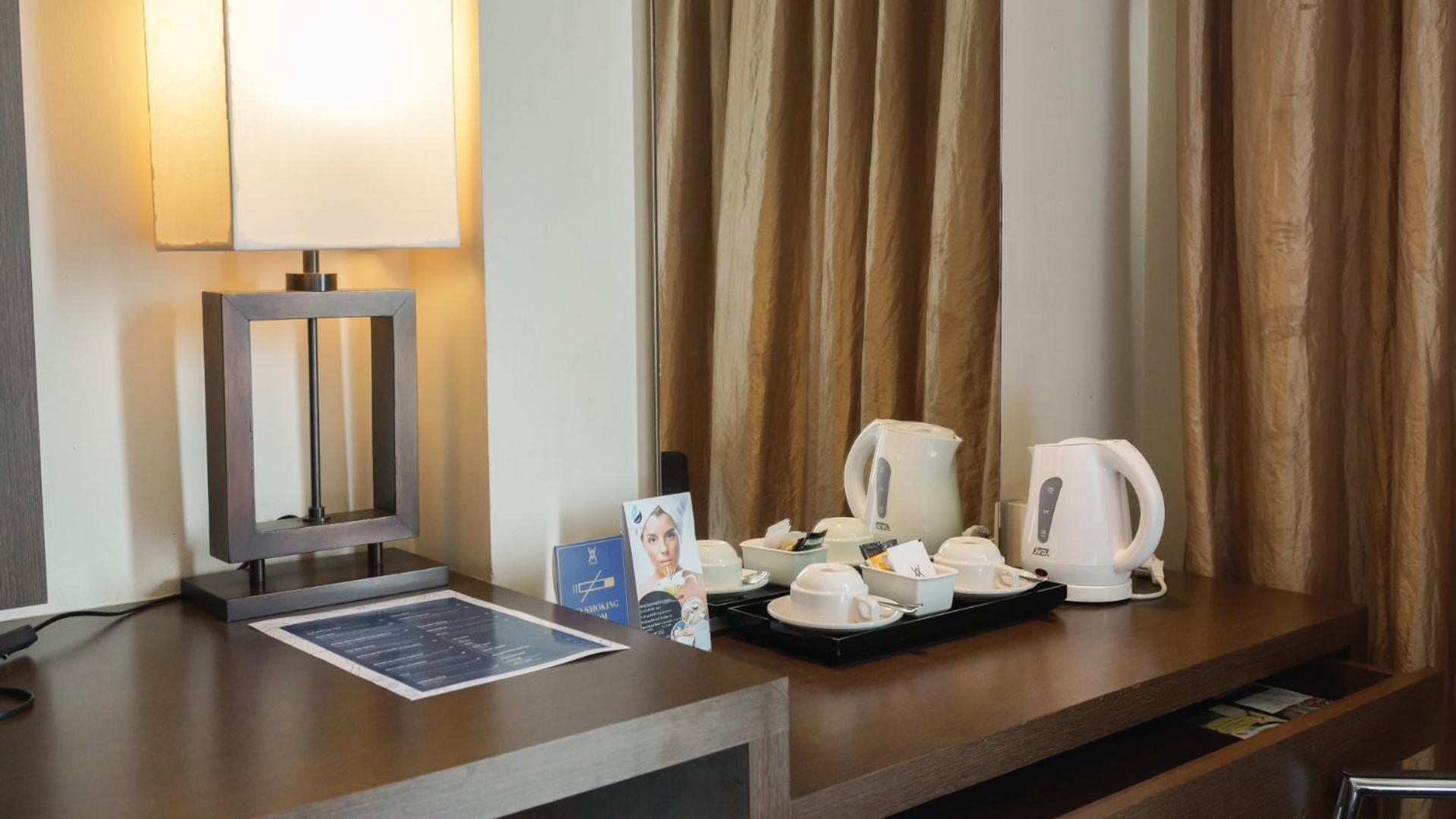 Akmani Hotel Jakarta Extérieur photo